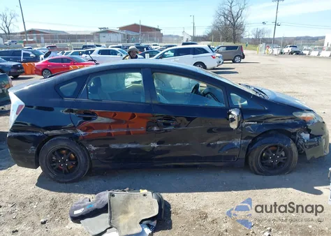 2014 Toyota Prius Two z USA, uszkodzony, nr VIN JTDKN3DU4E1771457